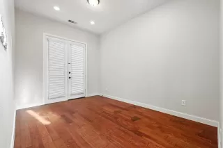 Photo #5: 21202096 Listing 