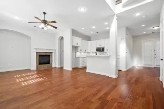 Photo #6: 21202096 Listing 