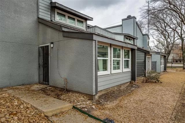 MLS: 21202167 Condo For Sale