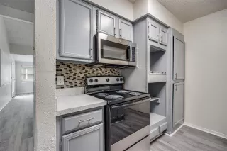 Photo #3: 21202167 Listing 