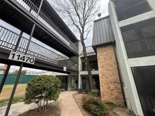 Photo #2: 21202263 Listing 