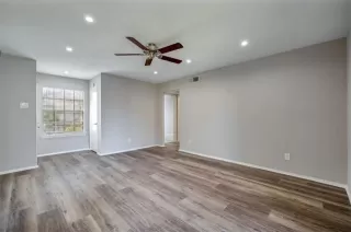 Photo #6: 21202541 Listing 