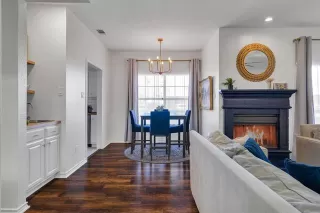 Photo #6: 21202896 Listing 