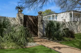 Photo #3: 21202921 Listing 