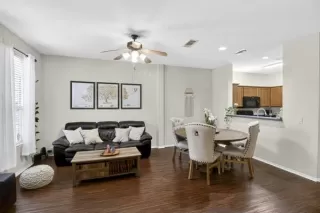 Photo #4: 21203045 Listing 