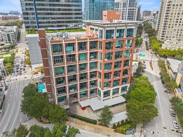 MLS: 21203519 Condo For Sale