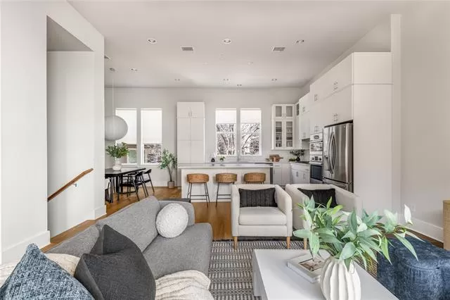 MLS: 21203592 Condo For Sale