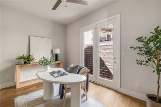 Photo #5: 21203592 Listing 