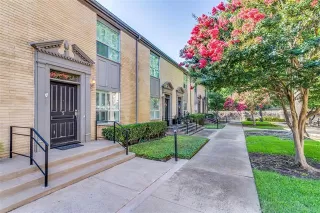 Photo #2: 21203668 Listing