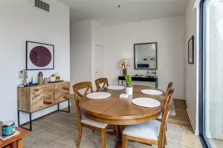 Photo #5: 21204085 Listing 