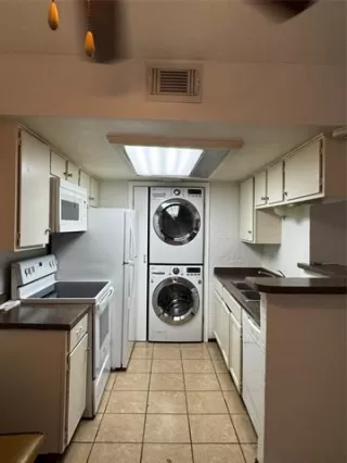 Photo #5: 21204087 Listing 