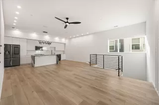 Photo #5: 21204354 Listing 