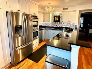 Photo #4: 21204815 Listing