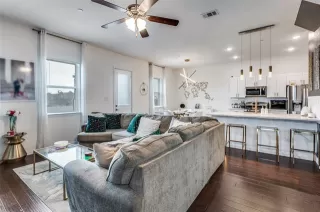 Photo #5: 21204944 Listing 