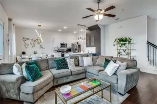 Photo #6: 21204944 Listing 