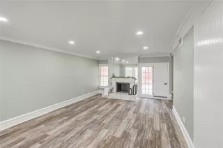 Photo #2: 21205280 Listing 