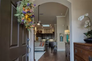 Photo #6: 21205470 Listing 