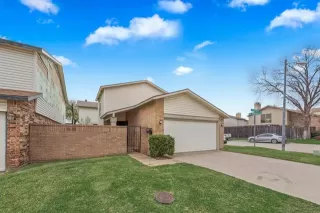 More Details about MLS # 21205551 : 2643 VIA VENTURA CIRCLE