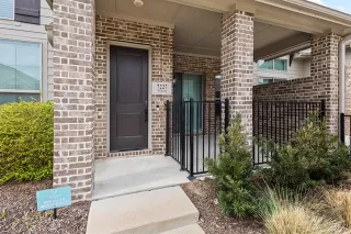 Photo #3: 21205632 Listing 