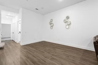 Photo #6: 21205632 Listing 