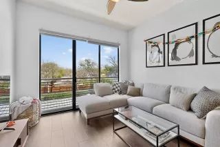 Photo #2: 21206126 Listing 