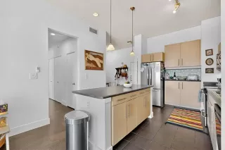 Photo #4: 21206126 Listing 