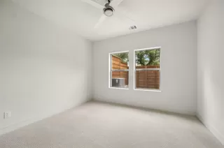 Photo #5: 21206147 Listing 