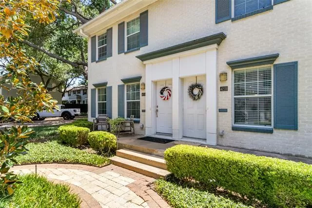 MLS: 21206553 Condo For Sale