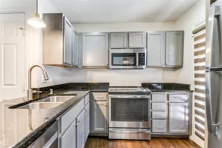 Photo #2: 21206553 Listing 