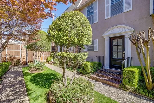 MLS: 21206809 Condo For Sale