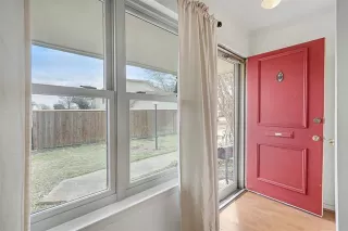 Photo #3: 21207561 Listing