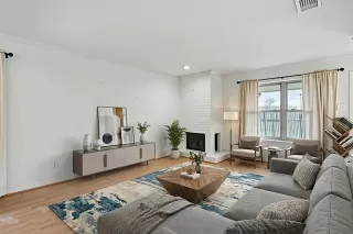 Photo #6: 21207561 Listing