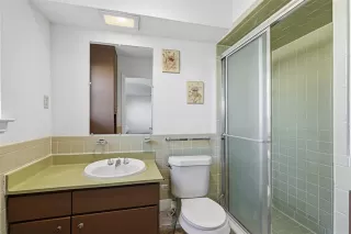 Photo #6: 21207756 Listing