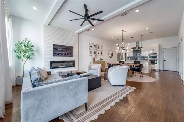 MLS: 21208044 Condo For Sale