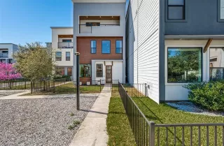 Photo #2: 21208044 Listing 