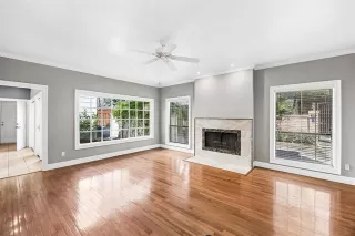 Photo #4: 21208223 Listing 