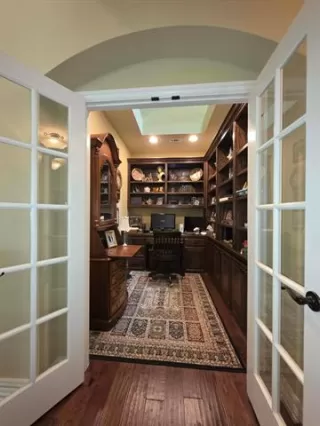 Photo #4: 21208265 Listing