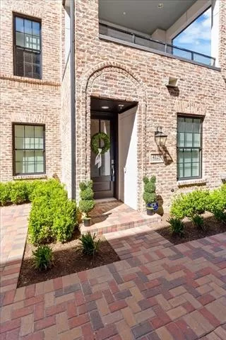 MLS: 21208855 Condo For Sale