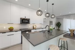 Photo #6: 21208892 Listing