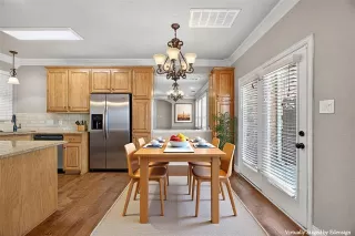 Photo #3: 21208906 Listing