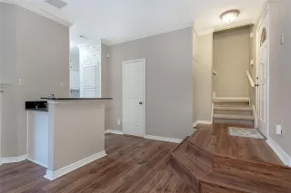 Photo #6: 21209229 Listing 