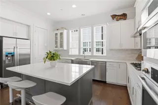 Photo #5: 21209338 Listing 