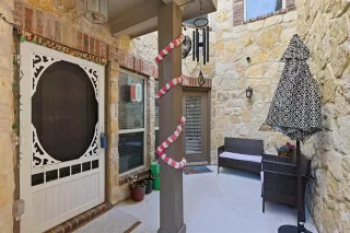 Photo #4: 21209687 Listing 