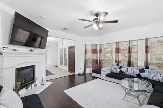 Photo #5: 21209687 Listing 