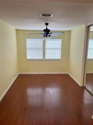 Photo #3: 21209689 Listing