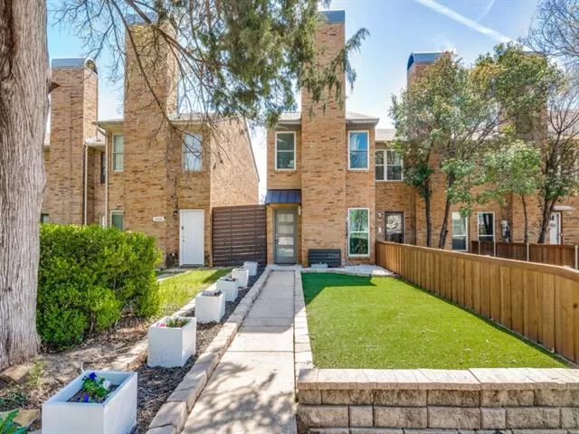 MLS: 21209778 Condo For Sale