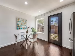 Photo #5: 21209778 Listing 