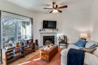 Photo #4: 21209858 Listing 