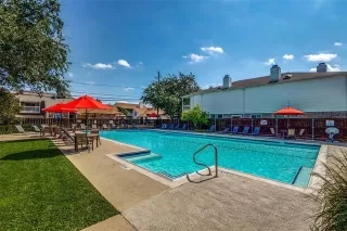 Photo #3: 21209930 Listing