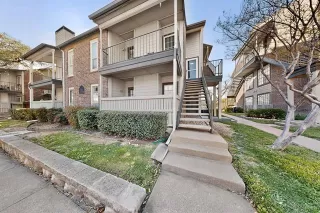 Photo #5: 21210710 Listing